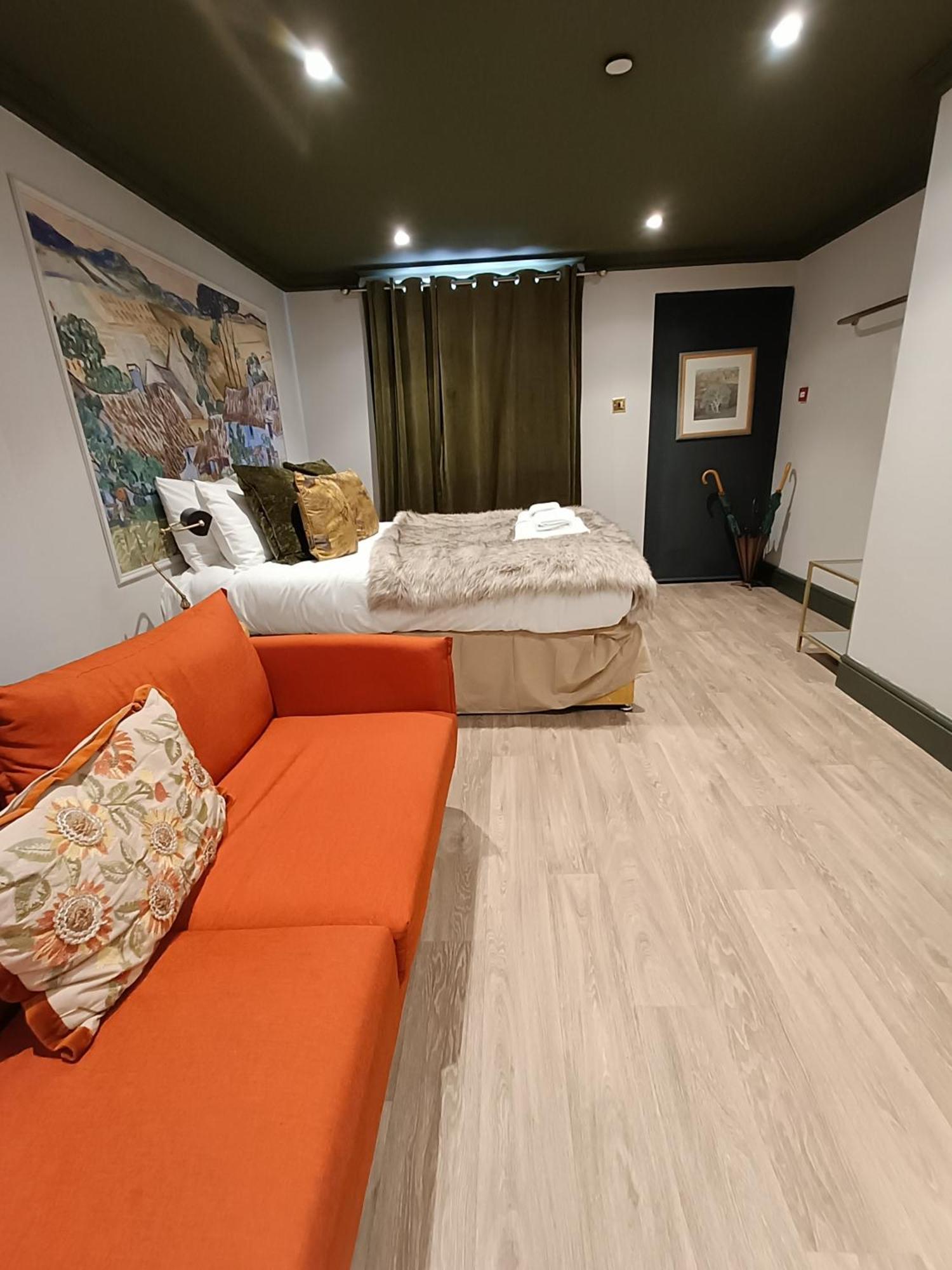 Rooms On The Prom Cheltenham Bagian luar foto