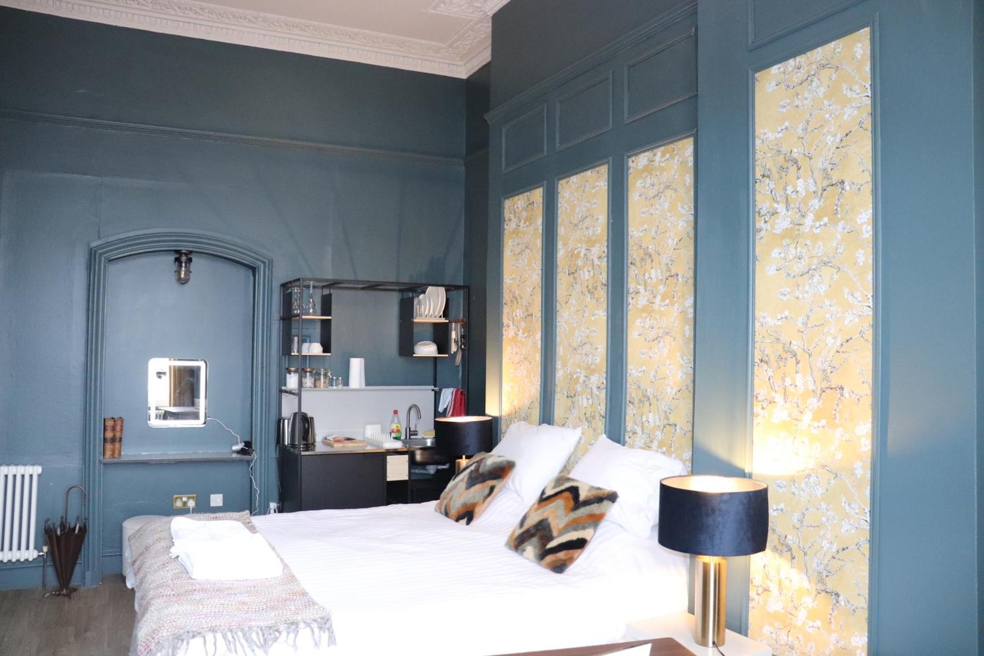 Rooms On The Prom Cheltenham Bagian luar foto