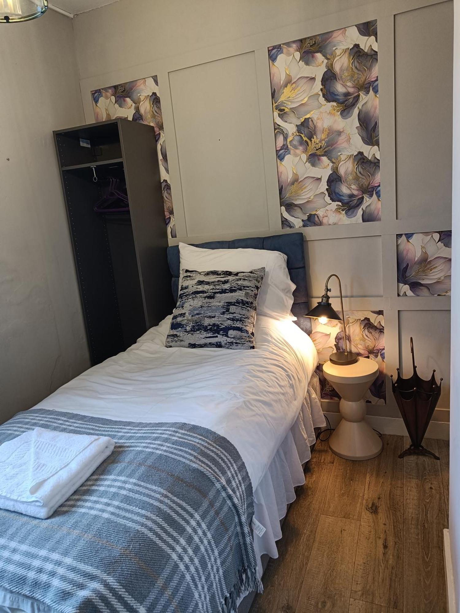 Rooms On The Prom Cheltenham Bagian luar foto